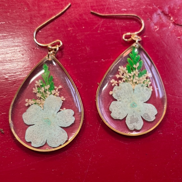 Handcrafted Floral Teardrop Earrings - Picture 5 of 6